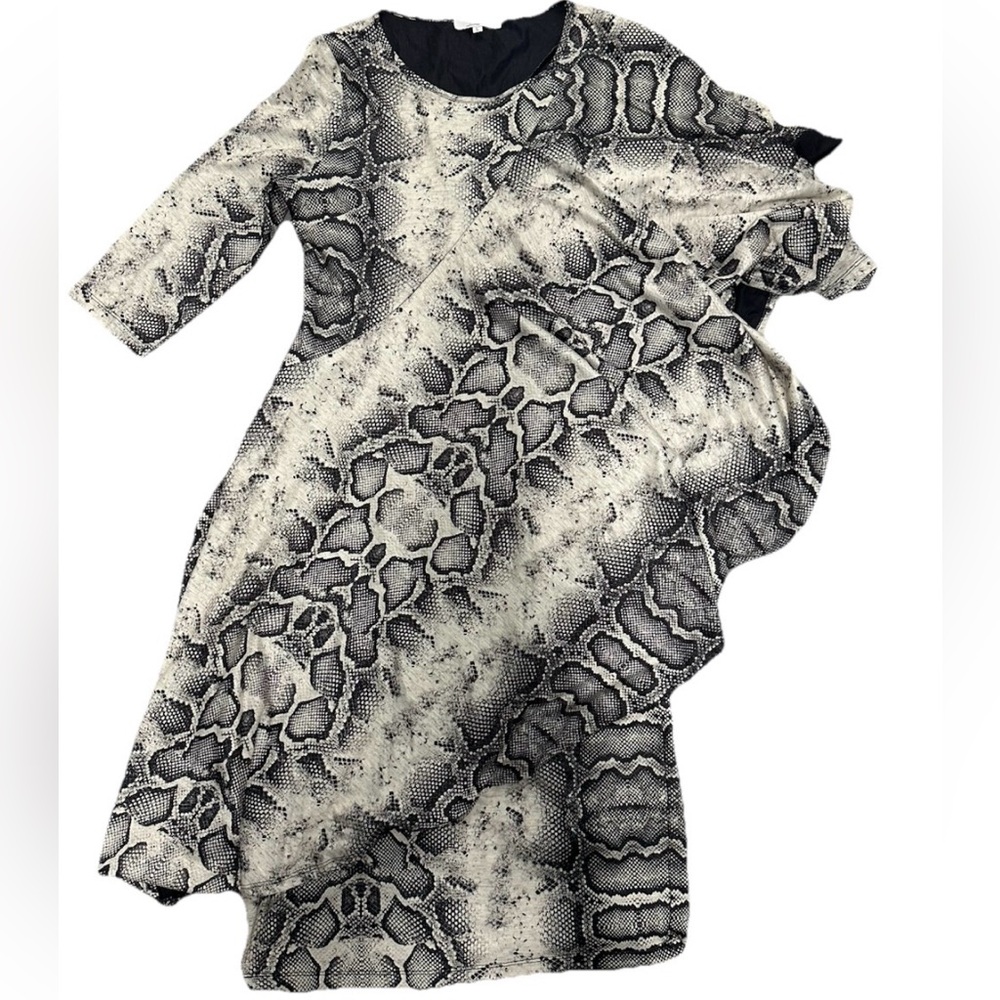 Hope Morgan Apparel Snake Print Midi Dress with Draped Sleeve - Gray - Picture 4 of 6
